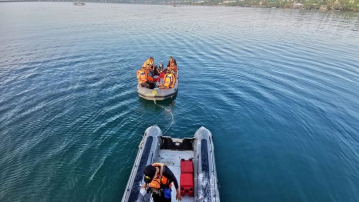 Cel puţin 15 morţi şi 19 dispăruţi în naufragiul unui feribot în Indonezia