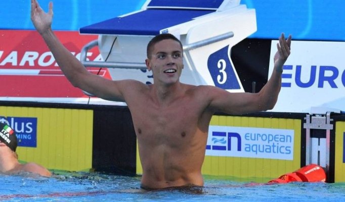 CM de Înot: David Popovici concurează luni în semifinalele probei de 200m liber
