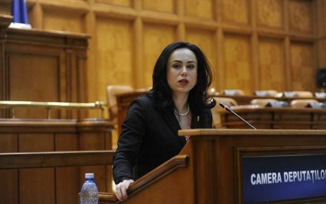 Tinerii care se angajează anul acesta pot primi până la 12.500 de lei de la stat