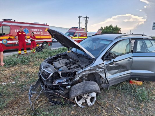 Accident rutier cu mai multe victime, la ieşire din Lumina. A fost solicitat elicopterul SMURD