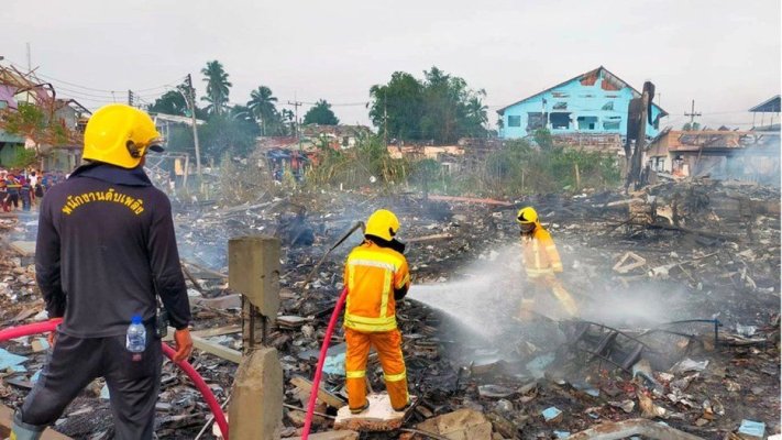 Thailanda: Cel puţin zece morţi şi peste o sută de răniţi într-o explozie la un depozit de artificii