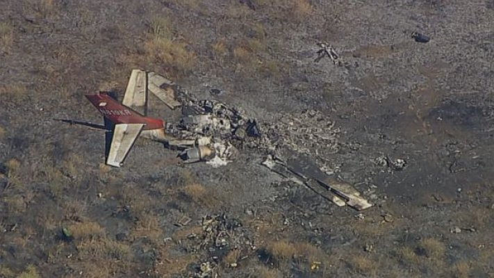 Tragedie aviatică: Un avion de mici dimensiuni s-a prăbușit și a ars 