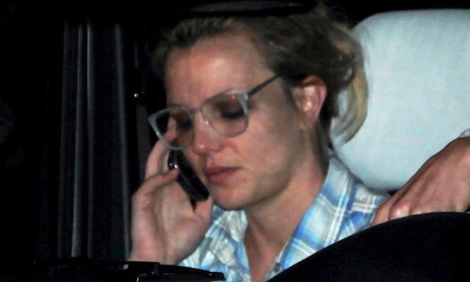 Cântăreața Britney Spears a fost arestată în California. Vezi care este motivul