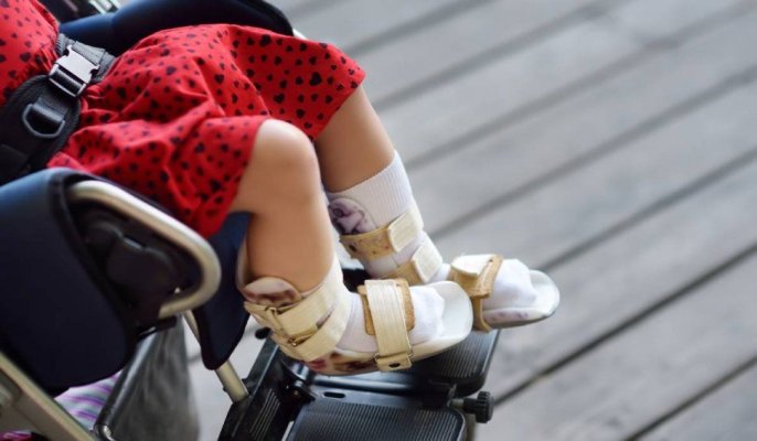 62 de copii cu nevoi speciale locuiesc în condiții improprii