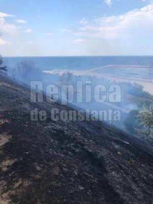 Alertă! Incendiu de vegetație uscată și în Eforie Sud