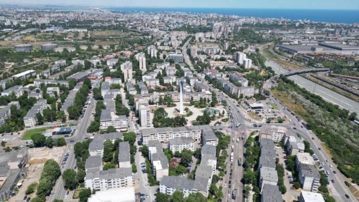 Atenție, șoferi! Se asfaltează bulevardul 1 Mai 