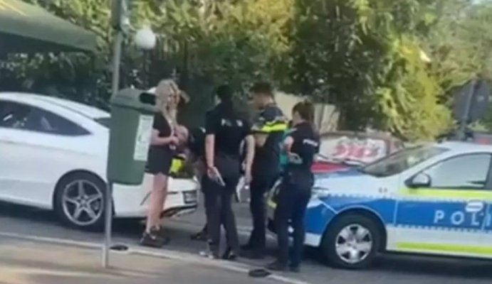 Nepoata lui Nicolae Guță, Sonia Ferrari, prinsă la volan fără permis. Video