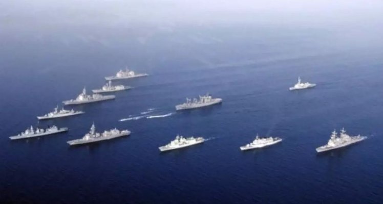 Flota rusă de la Marea Neagră pregăteşte blocada, potrivit Ministerului Apărării britanic