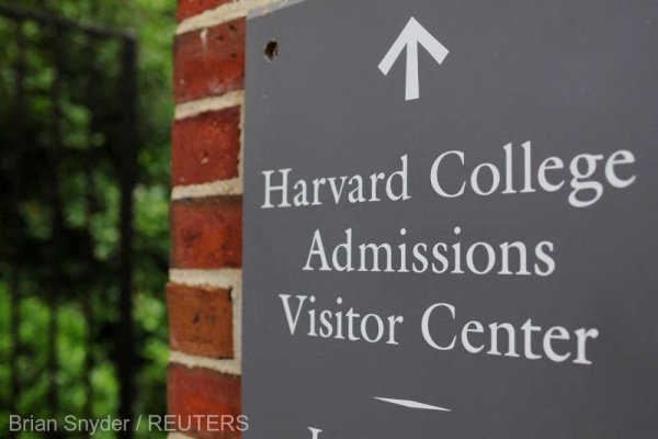 Anchetă despre favorurile acordate de Universitatea Harvard copiilor unor foşti absolvenţi