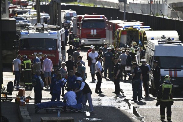 Cel puțin 4 morți într-un mall din Moscova, după ce o conductă cu apă fierbinte s-a spart
