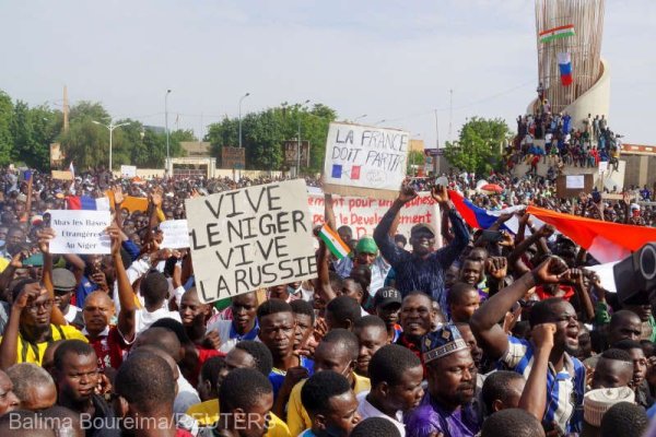 Noi eforturi diplomatice vest-africane înaintea unei posibile acţiuni armate contra juntei din Niger