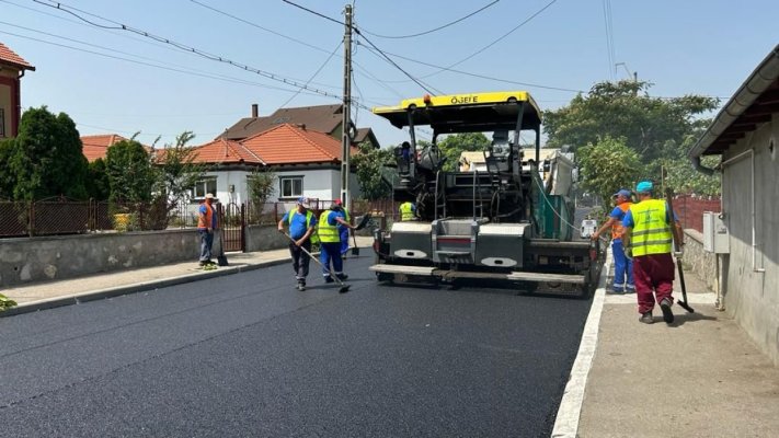 S-au încheiat lucrările de reabilitare a carosabilului pe 11 străzi din cartierul Palazu Mare