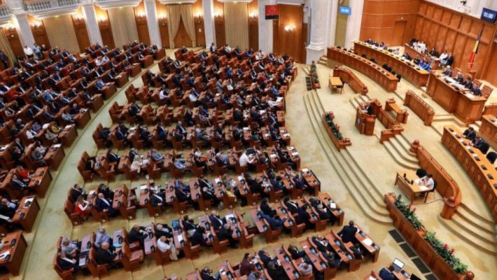 Începe a doua sesiune a anului, în Parlamentul României: Măsuri fiscale, pensii, legea salarizării, printre priorităţi