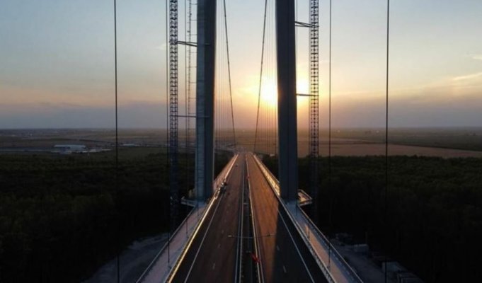 Botoş: Am sesizat Comisia Europeană cu privire la respectarea cerinţelor de siguranţă în ceea ce priveşte Podul de la Brăila