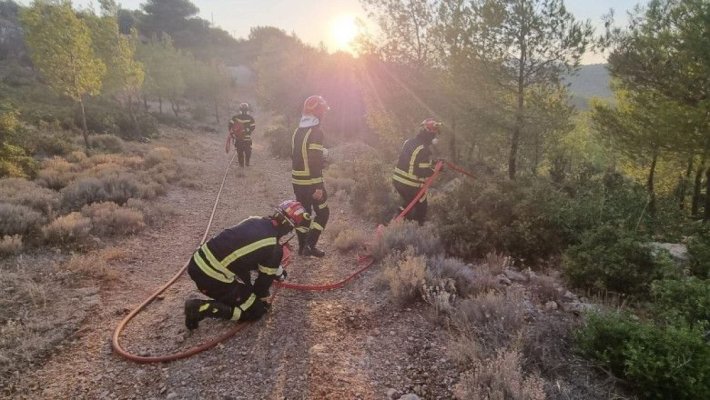 Încă 40 de pompieri români pleacă în Grecia pentru a ajuta la stingerea incendiilor de proporții