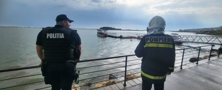 Furtuna a făcut ravagii. Intervenție pe lacul Siutghiol pentru salvarea unor copii care se antrenau. Video