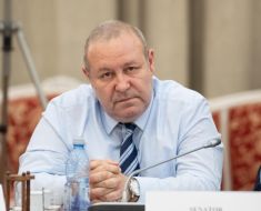 Daniel Fenechiu: Este sinucidere politică pentru orice Guvern să intre în Pilonul 2 de pensii