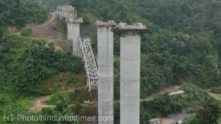 India: Cel puţin 17 muncitori au murit după prăbuşirea unui pod feroviar în construcţie