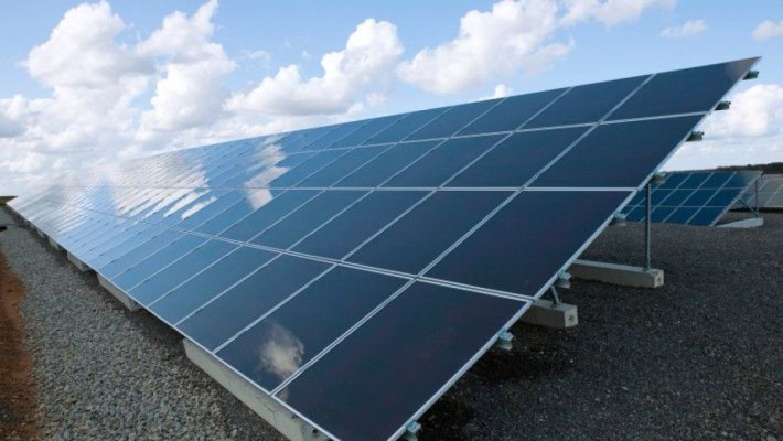 Restart Energy a finalizat un sistem de panouri fotovoltaice pentru compania Apidava