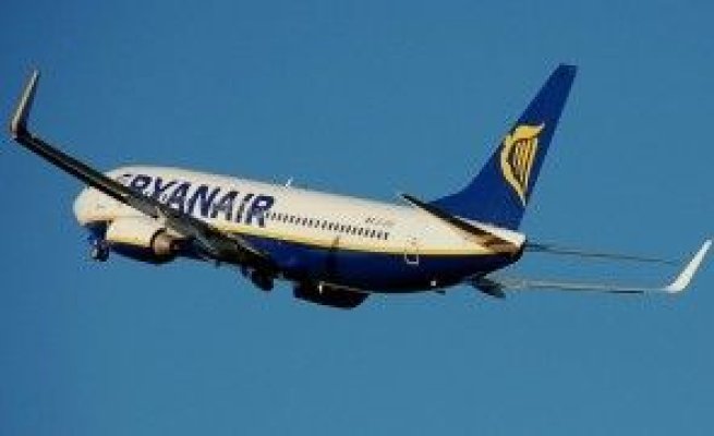 Şeful Ryanair avertizează că unele companii aeriene europene ar putea da faliment dacă preţul kerosenului nu va scădea