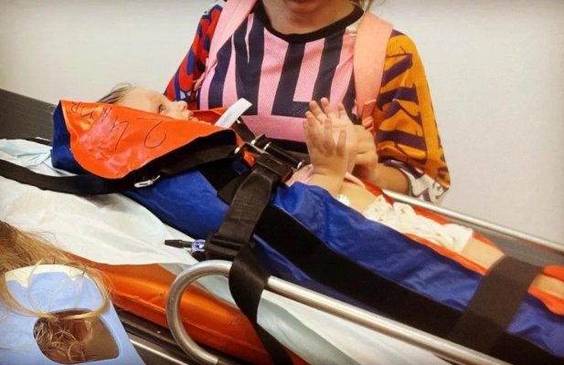 Unul dintre gemenii familiei Laufer, accidentat grav: „Are fracturi la nivelul feței și lovituri grave la cap”