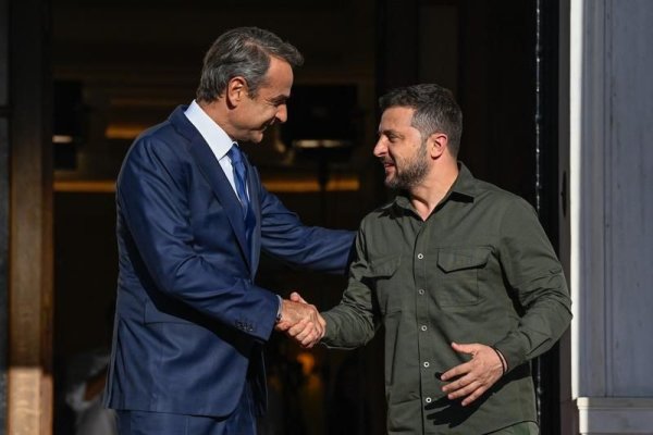 Volodimir Zelenski, în vizită oficială în Grecia, unde va participa la un dineu cu liderii UE şi ai statelor din Balcani