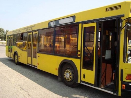 Panică pe bulevardul Ferdinand! Roata unui autobuz CT BUS a explodat în mers