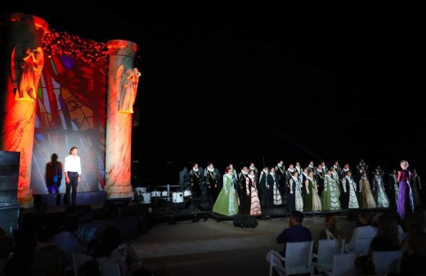 AVE MARIA, un eveniment susținut de Corul Madrigal și Marius Manole  