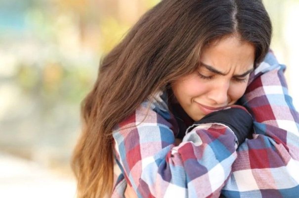 Spitalizările pentru sănătate mintală au crescut în rândul adolescentelor, în timpul pandemiei