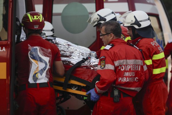 AJPIS Constanţa acordă ajutoare familiilor și persoanelor afectate de incendiul de la Crevedia