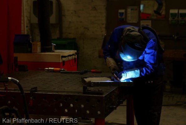 Preţurile producţiei industriale, în scădere cu 1,7% în septembrie, în ritm anual