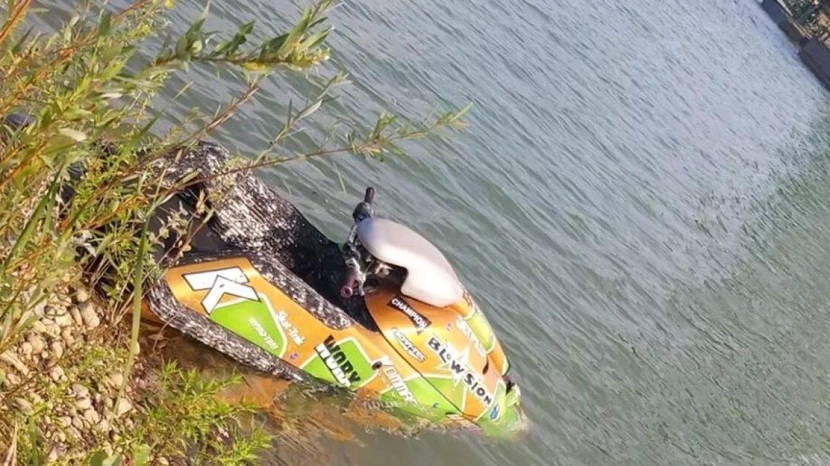 Fiul unui important medic a murit decapitat întrun accident de jetski