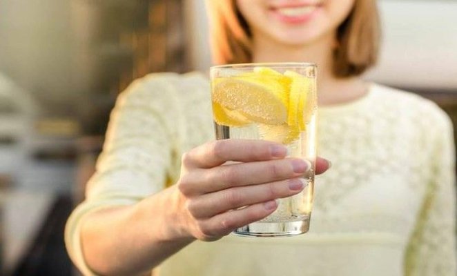 Cele trei boli cauzate de consumul de lămâie
