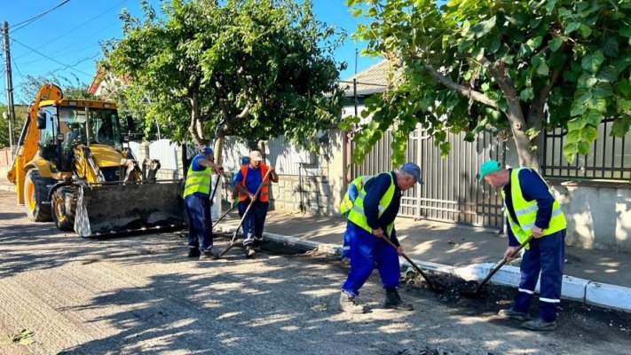 Se reabilitează carosabilul în cartierul Palazu Mare