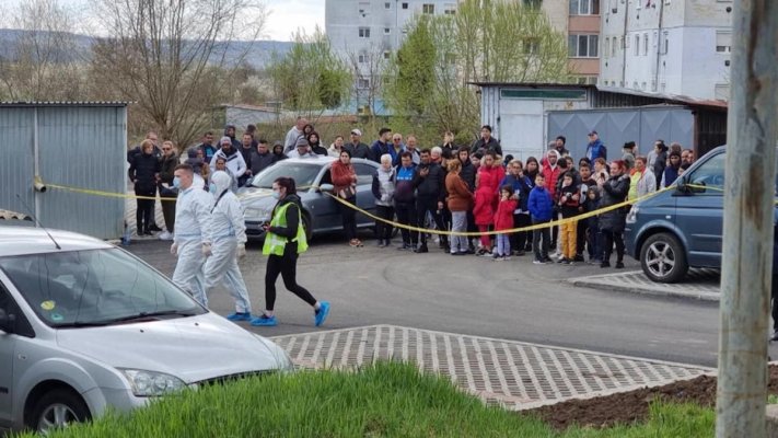 Adolescentul care a ucis cu sadism o bătrână, în timp ce transmitea live crima, și-a aflat sentința