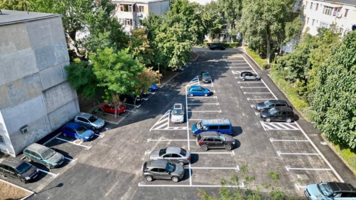 Peste 100 de locuri de parcare, amenajate în cartierul Inel II