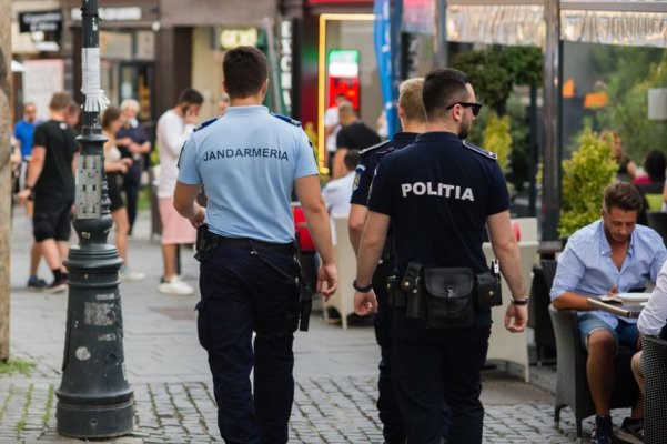 Aproximativ 300 de poliţişti vor asigura ordinea şi liniştea publică, de Ziua Marinei