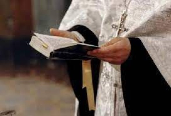 Un deținut român s-a dat drept preot și a convins o femeie din America să îi doneze 400 de mii de dolari