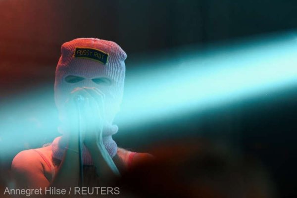 Cea mai amplă expoziţie muzeală dedicată grupului Pussy Riot va fi vernisată în Danemarca