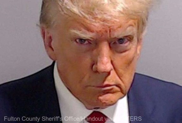 Echipa de campanie a lui Trump anunţă că a strâns 7,1 milioane de dolari după publicarea fotografiei judiciare