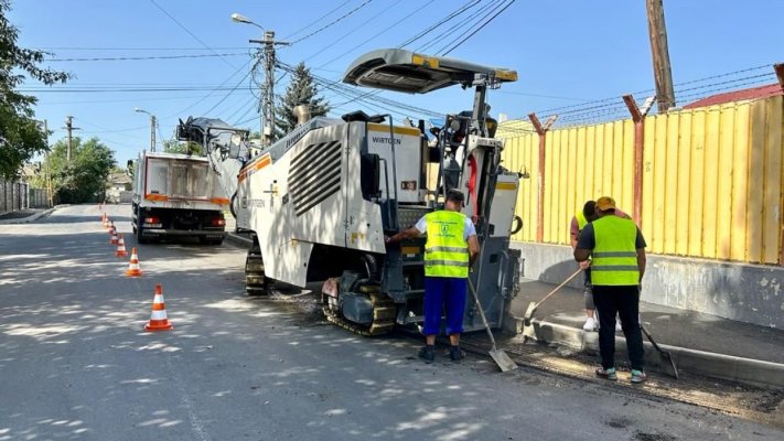 Atenție, șoferi! Se decopertează carosabilul pe strada Sentinelei din cartierul Palazu Mare