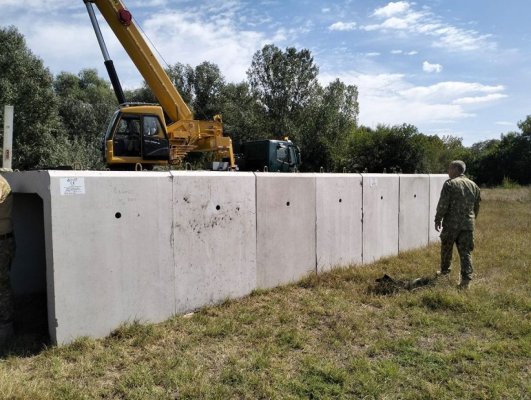 Cum arată adăposturile construite de armată la Plauru