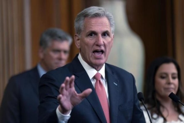 SUA: Liderul republican din Camera Reprezentanţilor, favorabil unei anchete pentru destituirea preşedintelui Biden