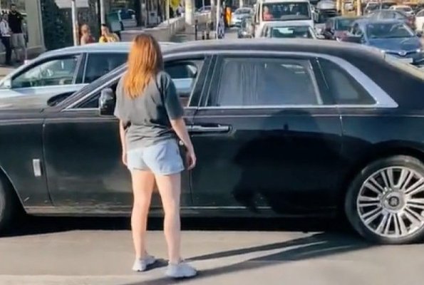 Gigi Becali, implicat într-un accident de mașină! O tânără a intrat în bolidul patronului FCSB. Video