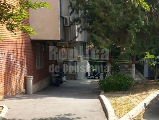 O bătrână a murit, după ce a căzut de la etajul 8 al unui bloc de pe strada Soveja