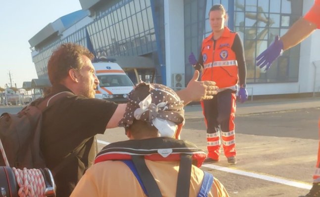 O navă ARSVOM a intervenit în Portul Constanța, pentru salvarea unui marinar grec care a făcut infarct. Video