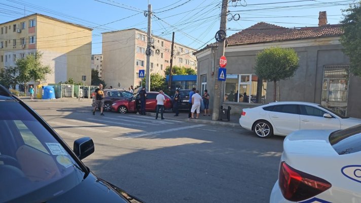 Accident rutier cu victimă, la intersecția Oborului cu București 