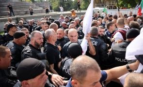 Proteste violente in Bulgaria impotriva bazelor militare NATO