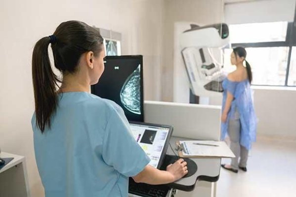 Ministerul Sănătăţii achiziţionează echipamente de înaltă performanţă de screening pentru diferite tipuri de cancer