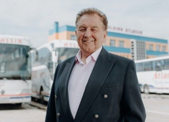 Lichidatorii Atlassib, firma lui Ilie Carabulea, vând mașini bune la fier vechi, de peste 150.000 de euro